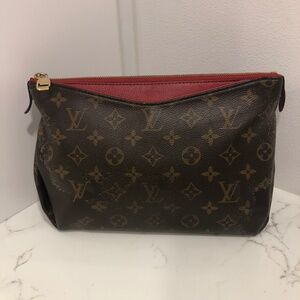 Louis Vuitton Pallas Brown Monogram Canvas Clutch
